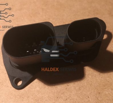 Wtyczka sterownika Haldex 4 generacji po naprawie